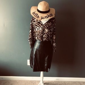 October Love Plus size faux-leather skirt